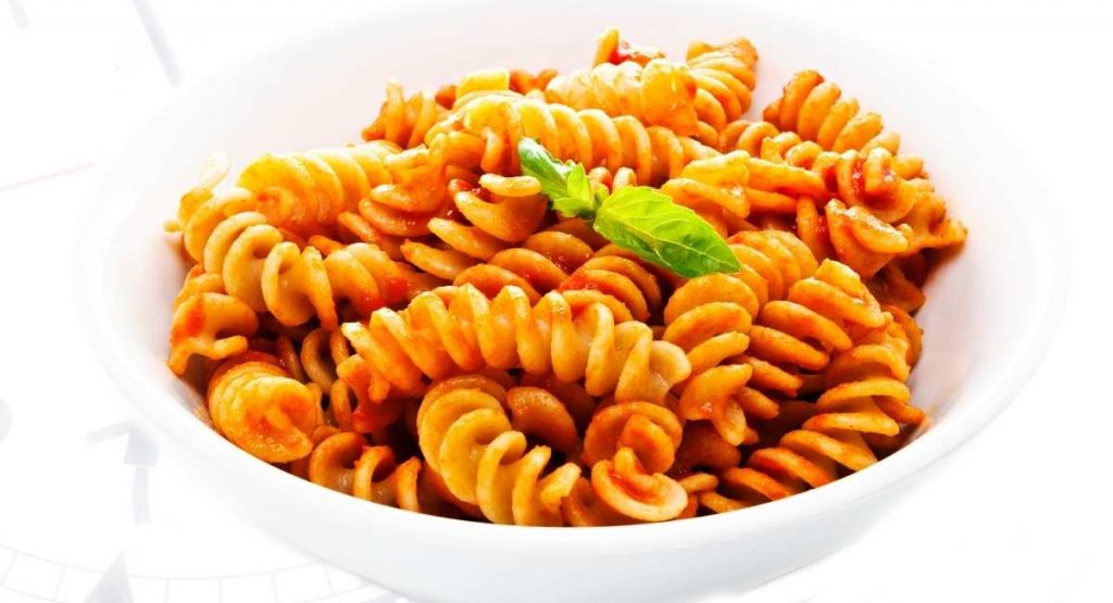 pasta with no-cook tomato sauce recipe